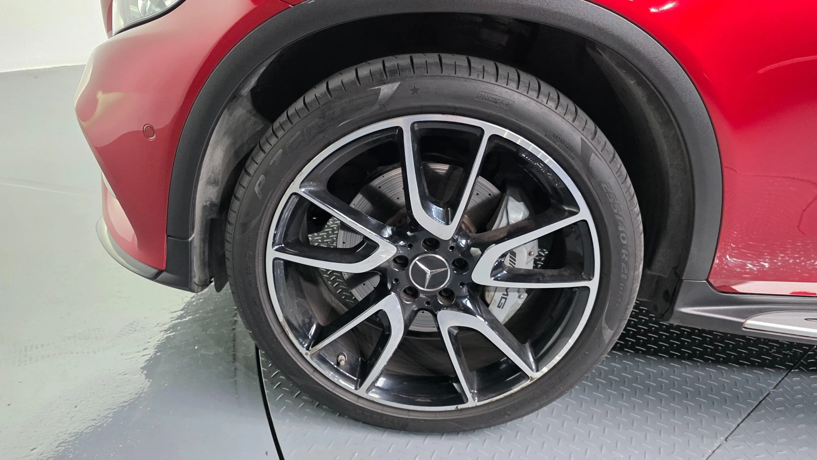 Mercedes-Benz GLC 43 AMG 4MATIC* COUPE* BURMESTER* HEAD-UP* CARBON* 360 CAM, снимка 5 - Автомобили и джипове - 54230227