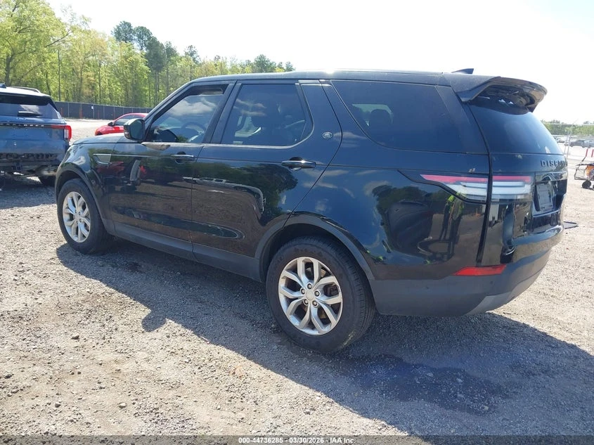 Land Rover Discovery 3.0l Se, снимка 3 - Автомобили и джипове - 54383994