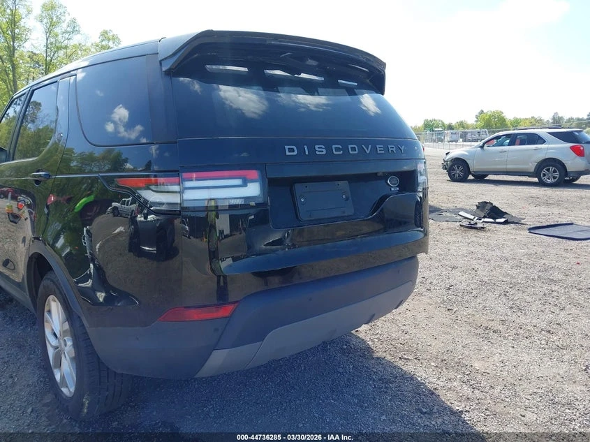 Land Rover Discovery 3.0l Se, снимка 6 - Автомобили и джипове - 54383994