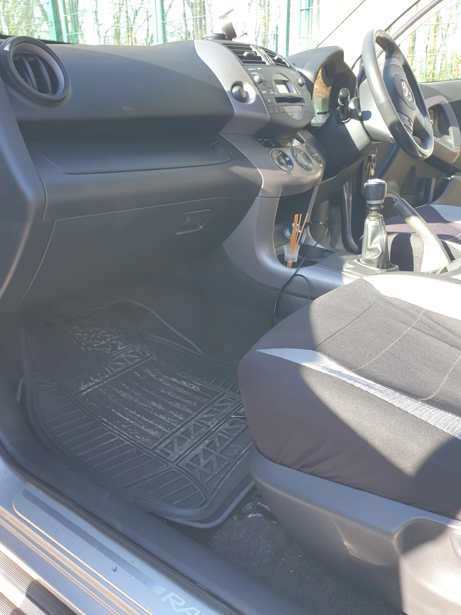 Toyota Rav4, снимка 12 - Автомобили и джипове - 55679490