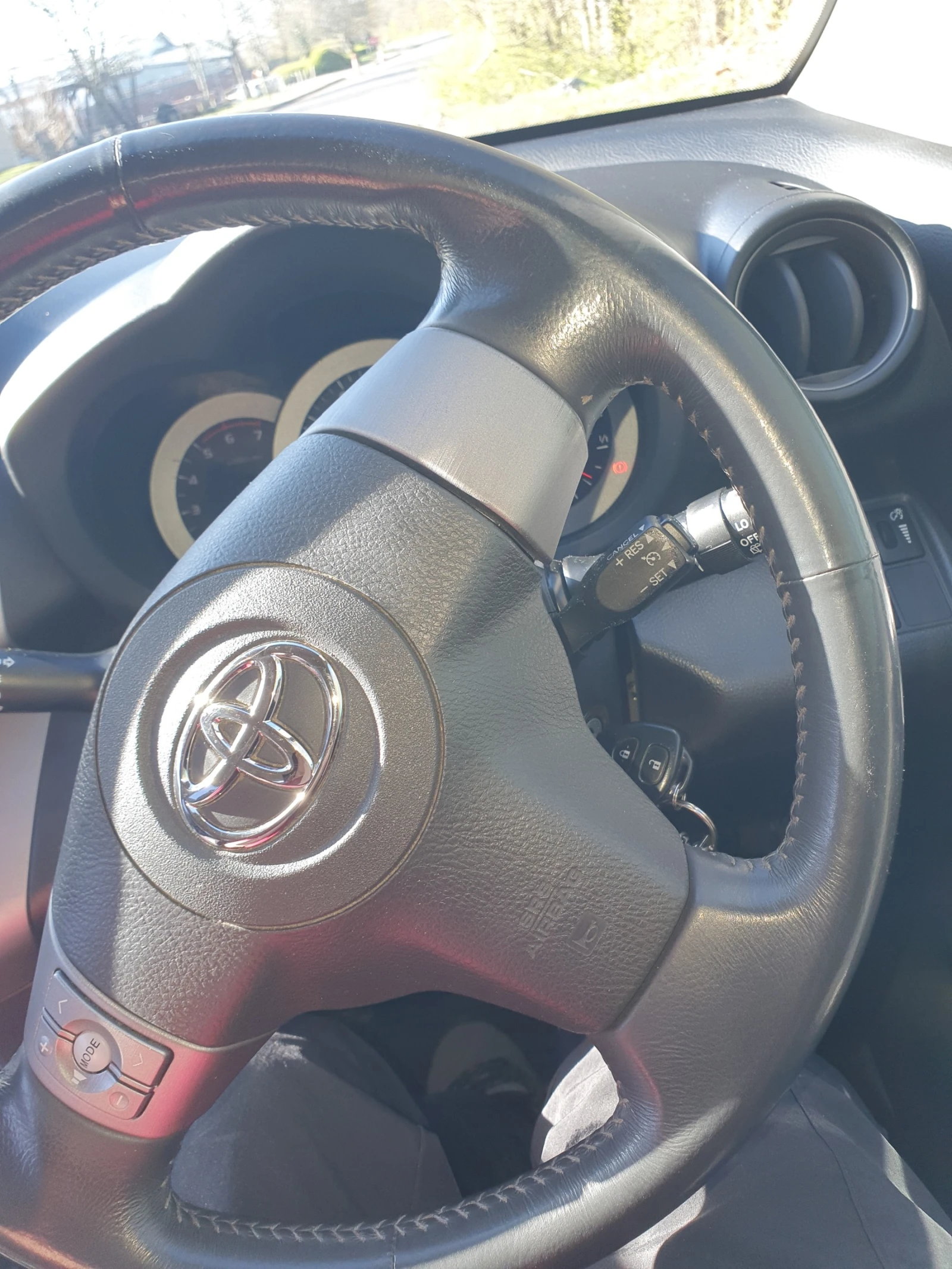 Toyota Rav4, снимка 6 - Автомобили и джипове - 55679490