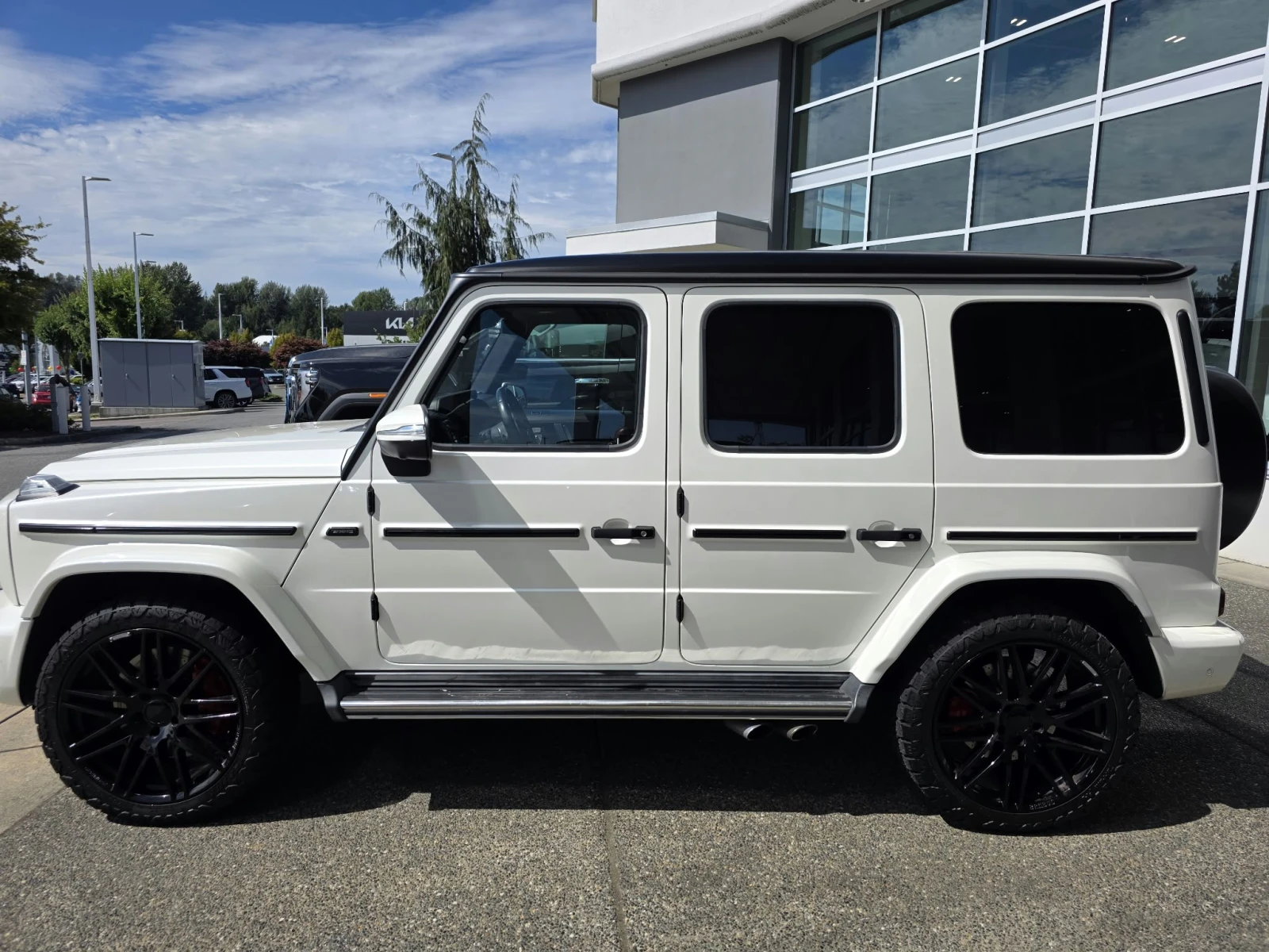 Mercedes-Benz G 63 AMG SIDE EXHAUST* ПОДГРЕВ* ОБДУХ* ИСТОРИЯ, снимка 2 - Автомобили и джипове - 56182717