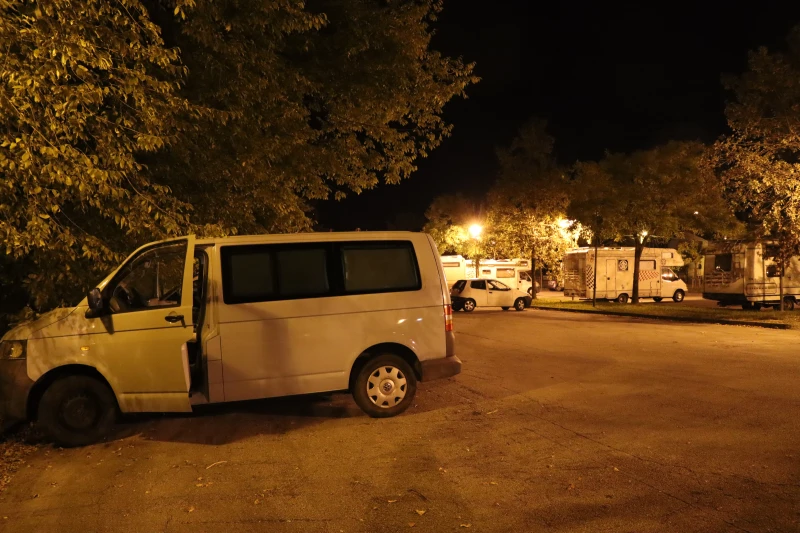 VW T5, снимка 12 - Бусове и автобуси - 48727115