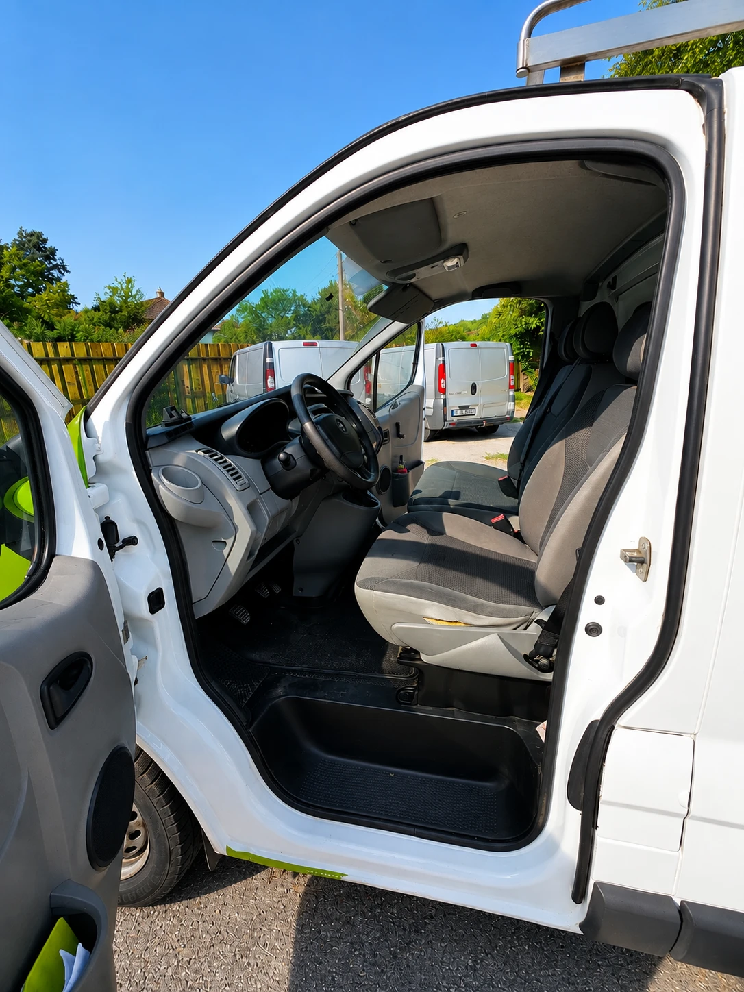 Opel Vivaro 2.0 CDTI, снимка 9 - Бусове и автобуси - 55703617