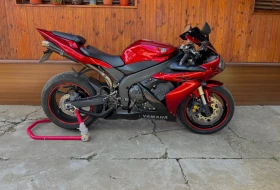  Yamaha YZF-R1