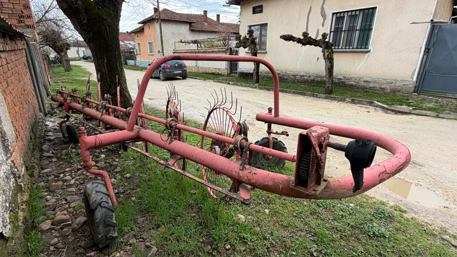 Сенообръщачка Друга марка Полска, снимка 3 - Селскостопанска техника - 54113842