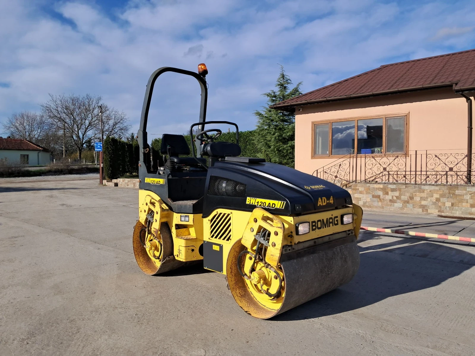 Валяк BOMAG BW 120-AD4 - изображение 2