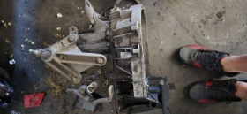 Ръчна скоростна кутия Дачия Логан 1.5dci, снимка 2