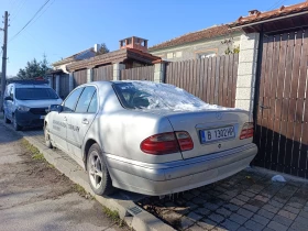Mercedes-Benz E 220 2.2D, снимка 2