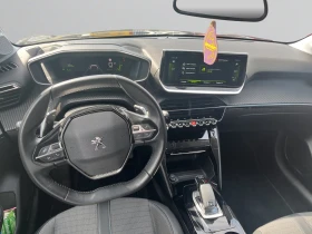 Peugeot 208, снимка 12