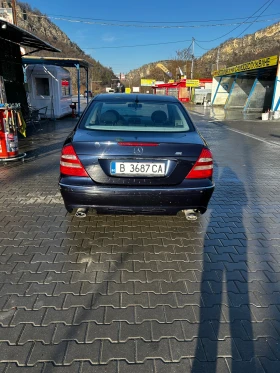 Mercedes-Benz E 500, снимка 3