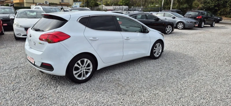 Kia Ceed 1.6-135кс.NAVY, снимка 6 - Автомобили и джипове - 47498708