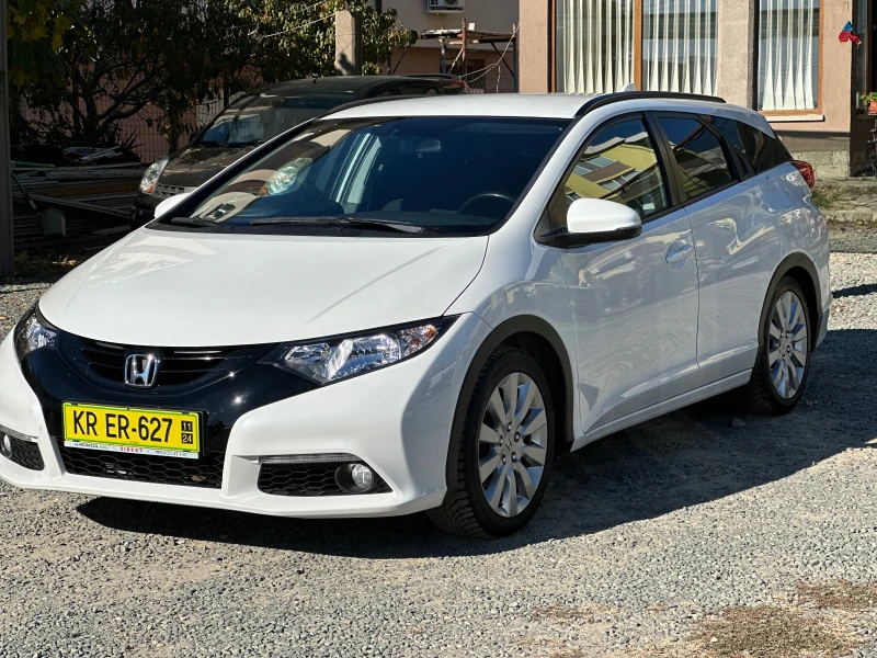 Honda Civic 1.6 I-DTEC TOURER, снимка 4 - Автомобили и джипове - 47879065