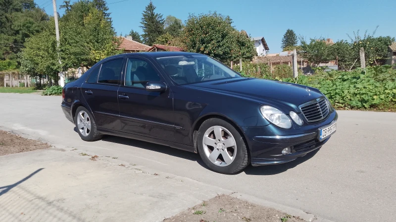 Mercedes-Benz E 220 2.2, снимка 1 - Автомобили и джипове - 48924534