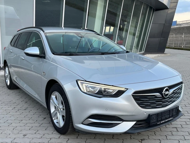 Opel Insignia 1.5i Sport Turer Carplay Android auto Led Navi , снимка 2 - Автомобили и джипове - 49047934