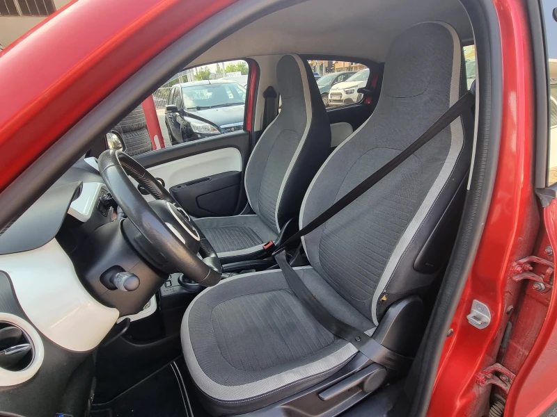 Renault Twingo 0.9 ГАЗ, РЕГИСТРИРАНА, снимка 9 - Автомобили и джипове - 51165877