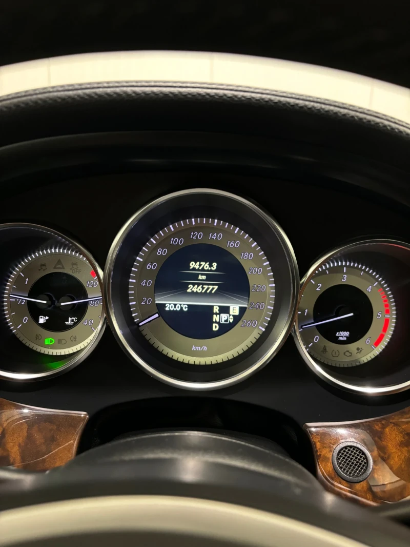 Mercedes-Benz CLS 350 БЕЗ АНАЛОГ / 245.000 КМ / НАПЪЛНО ОБСЛУЖЕН , снимка 14 - Автомобили и джипове - 52625995