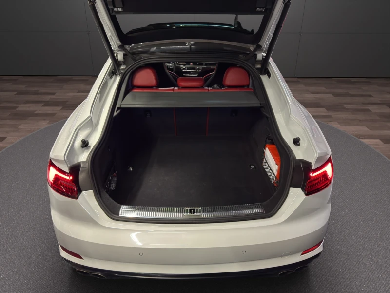 Audi S5 Sportback, снимка 16 - Автомобили и джипове - 52100536
