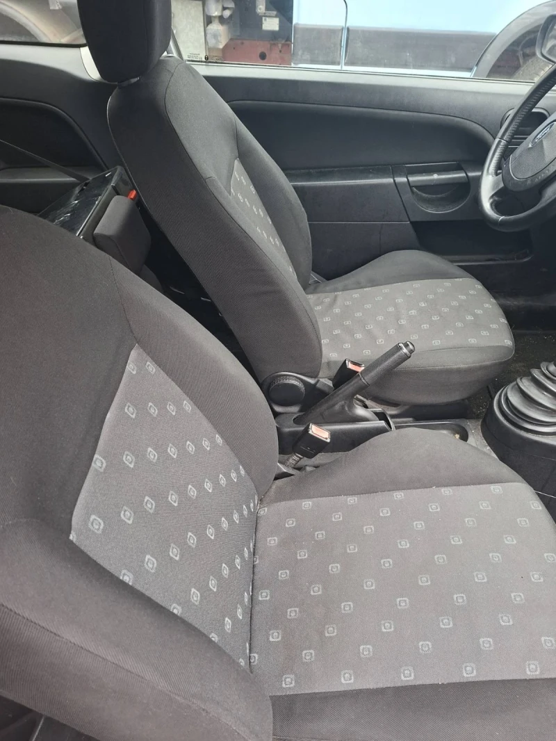 Ford Fiesta Tdci, снимка 7 - Автомобили и джипове - 52566040