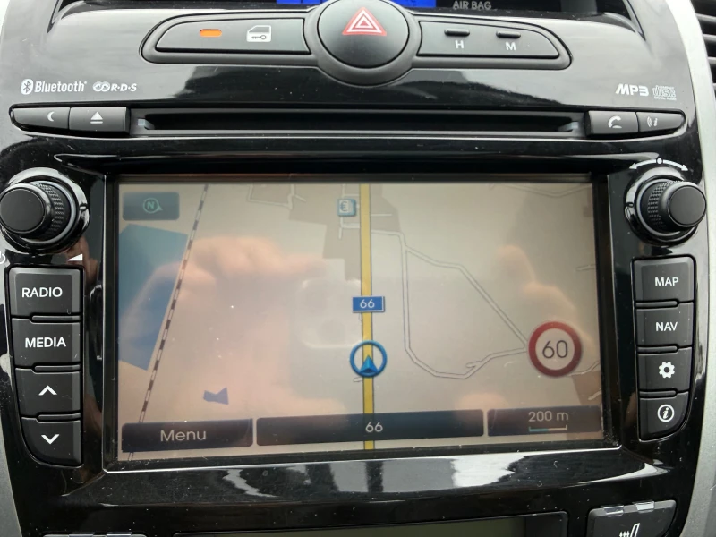 Hyundai Ix20 1.6 VERTEX ШВЕЙЦАРИЯ, снимка 9 - Автомобили и джипове - 52716761