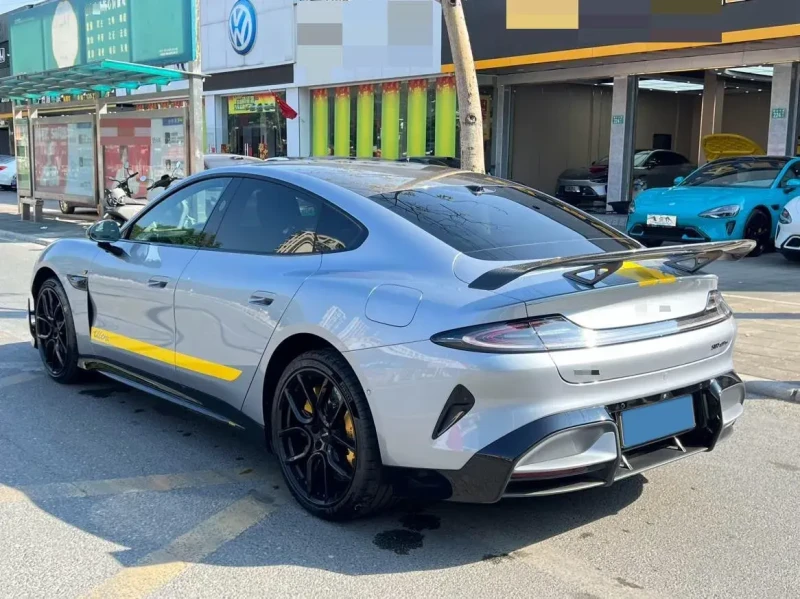 Xiaomi SU7 ULTRA 1548 к.с., снимка 6 - Автомобили и джипове - 53178542