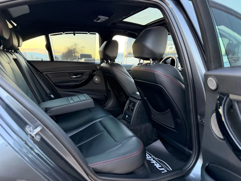 BMW 335 i= M-pack= Keyless Go= harman/kardon= Камера= , снимка 12 - Автомобили и джипове - 53179793
