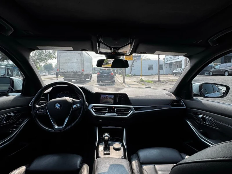 BMW 330 xDrive* АвтоКредит(ЦЕНА ДО БГ), снимка 9 - Автомобили и джипове - 53513153