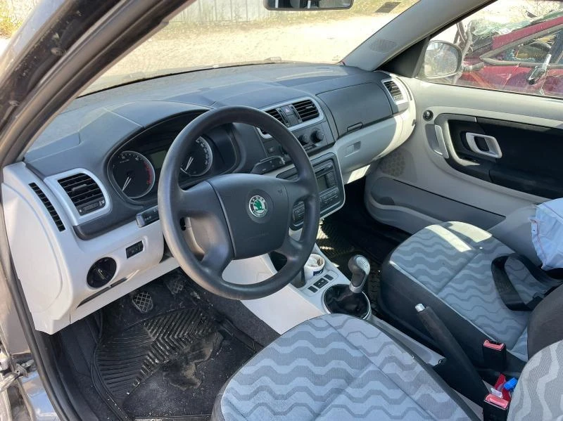 Skoda Roomster 1.9TDI, снимка 5 - Автомобили и джипове - 33469229