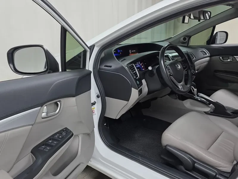 Honda Civic HYBRID, снимка 10 - Автомобили и джипове - 55715506