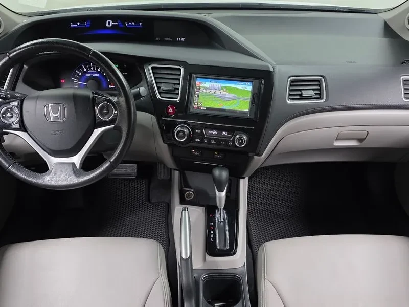 Honda Civic HYBRID, снимка 7 - Автомобили и джипове - 55715506