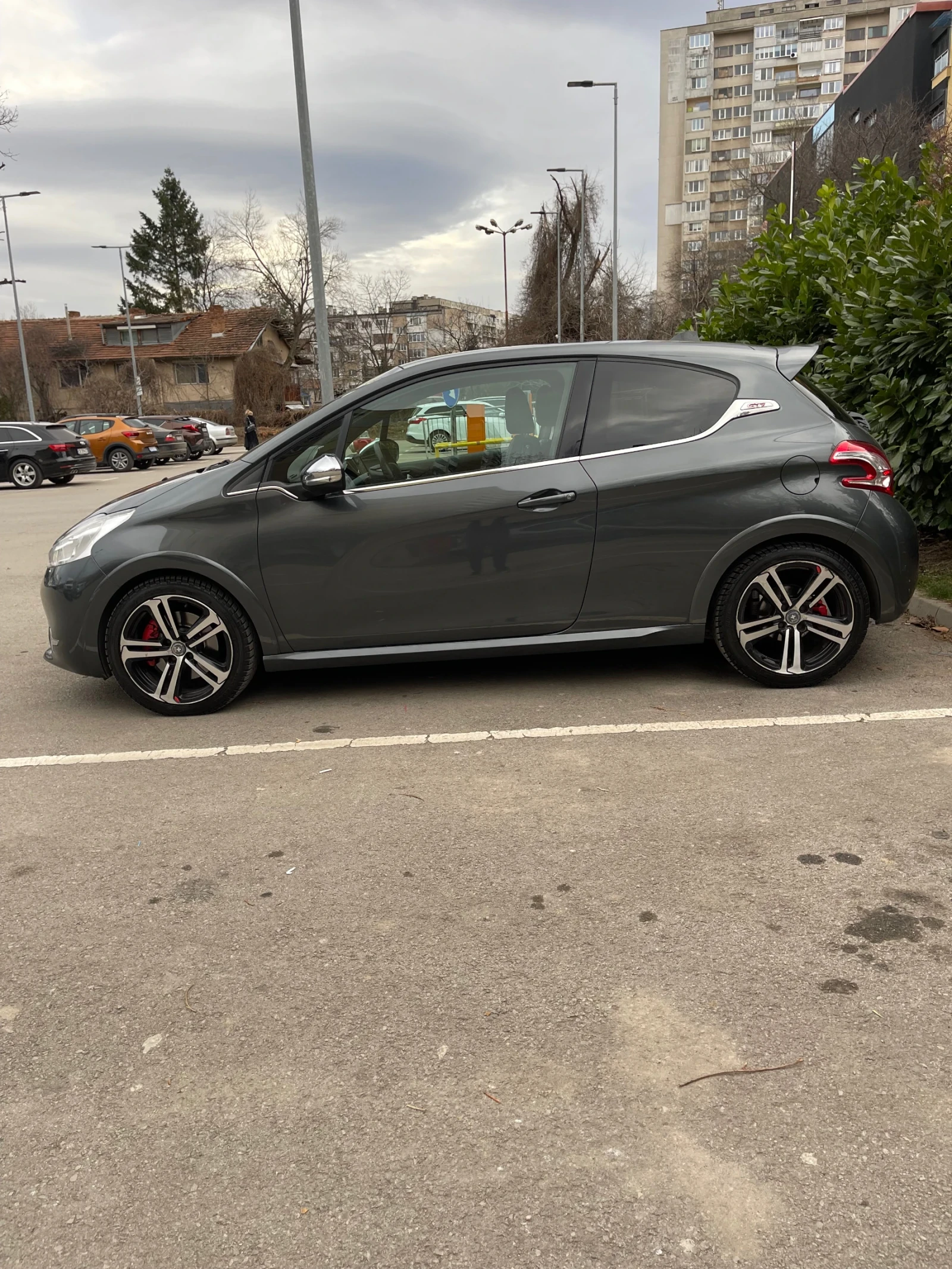 Peugeot 208 GTI - изображение 3