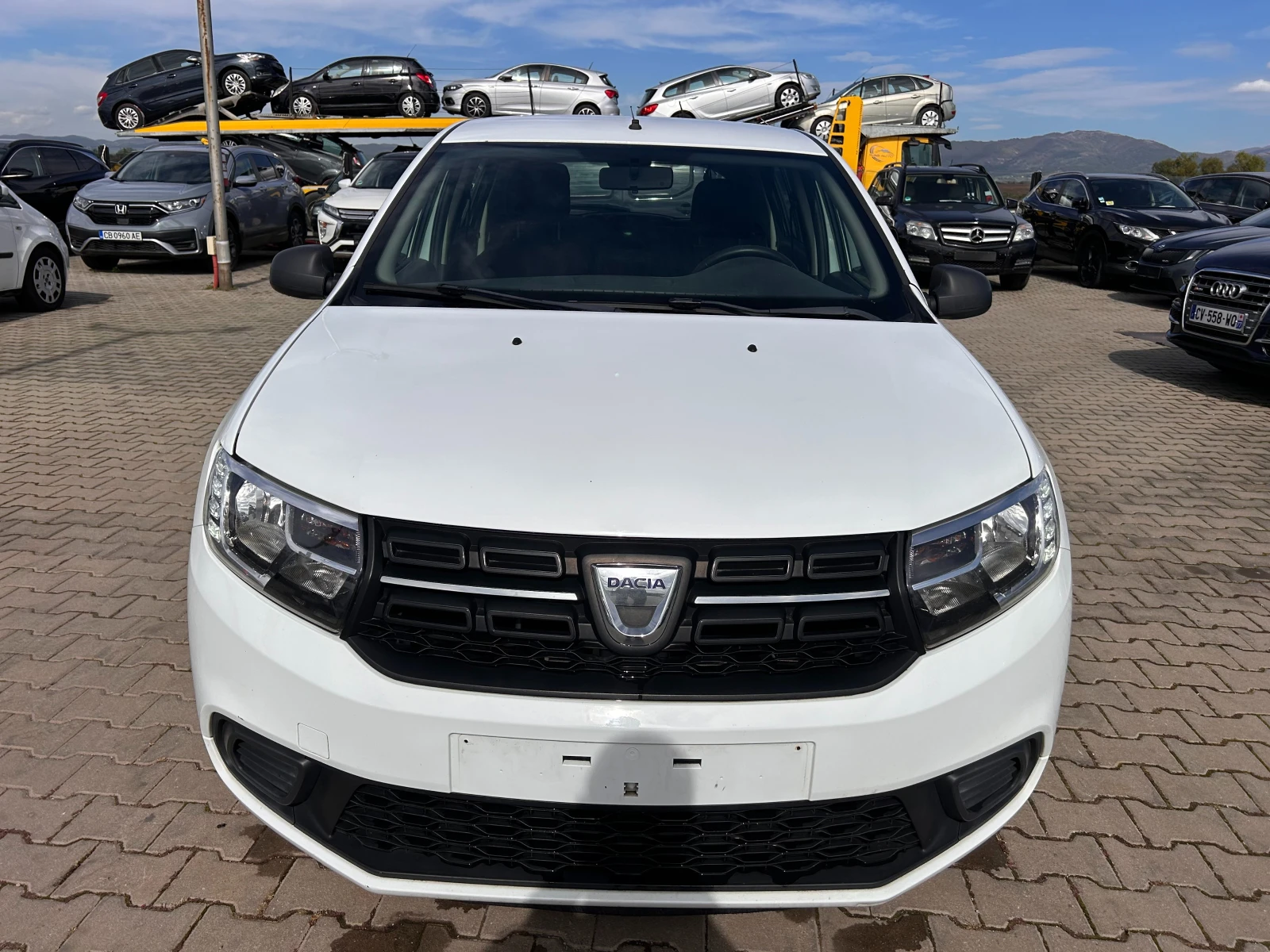 Dacia Sandero 1.0i EURO 6 - изображение 3