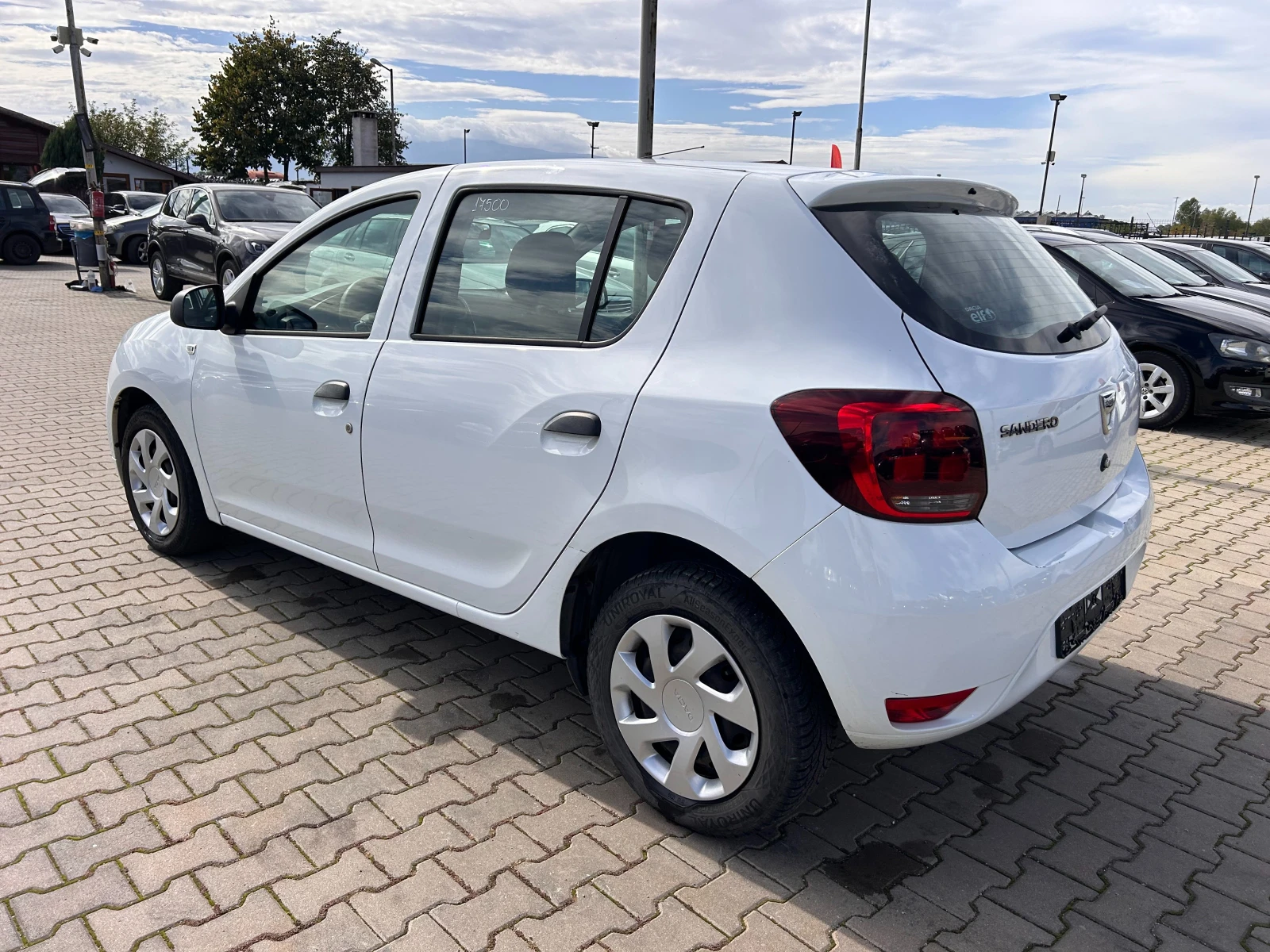 Dacia Sandero 1.0i EURO 6 - изображение 8