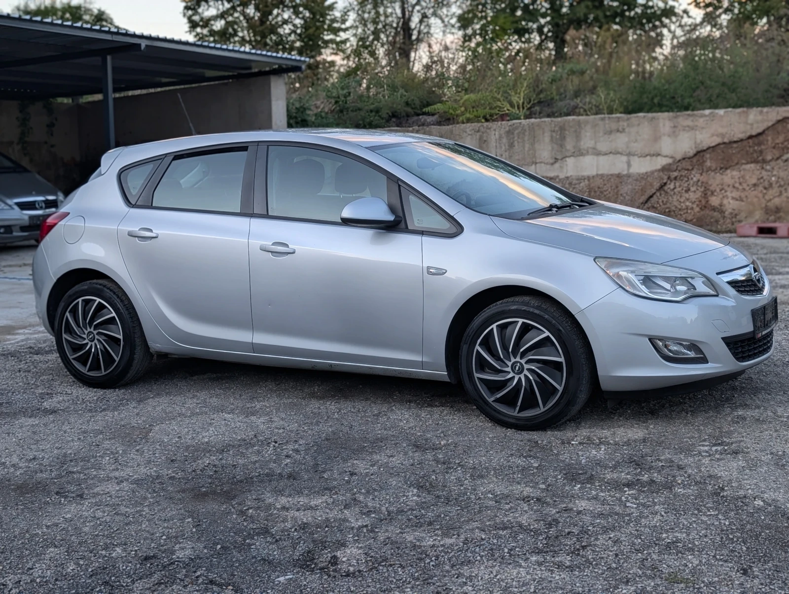 Opel Astra 1.4 Ecotec - изображение 2