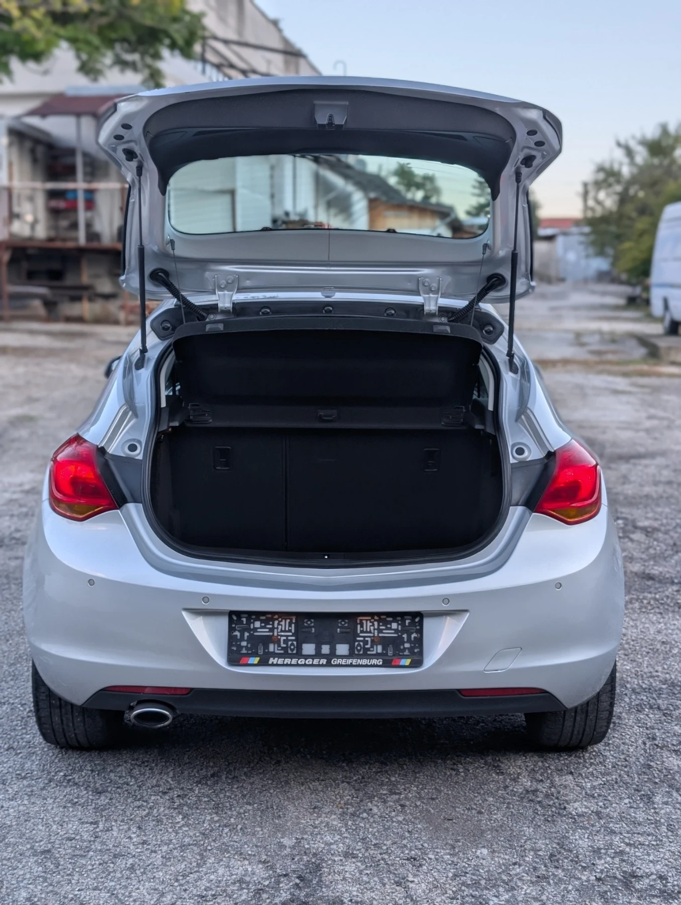 Opel Astra 1.4 Ecotec - изображение 7