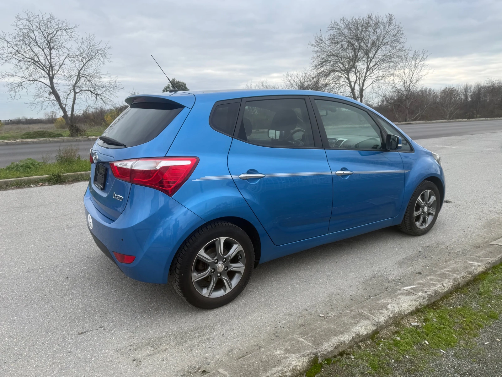 Hyundai Ix20 1.6 VERTEX ШВЕЙЦАРИЯ - изображение 3