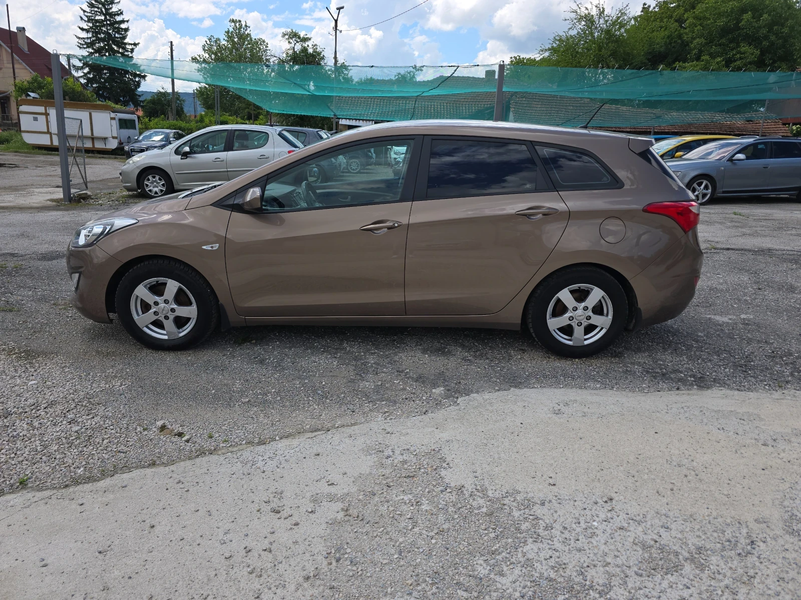 Hyundai I30 1.4, снимка 2 - Автомобили и джипове - 53153220