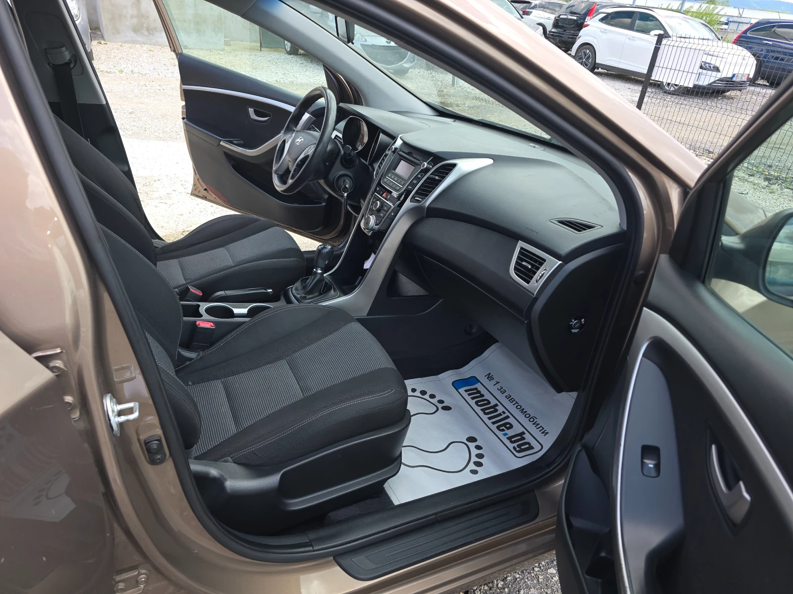 Hyundai I30 1.4, снимка 12 - Автомобили и джипове - 53153220