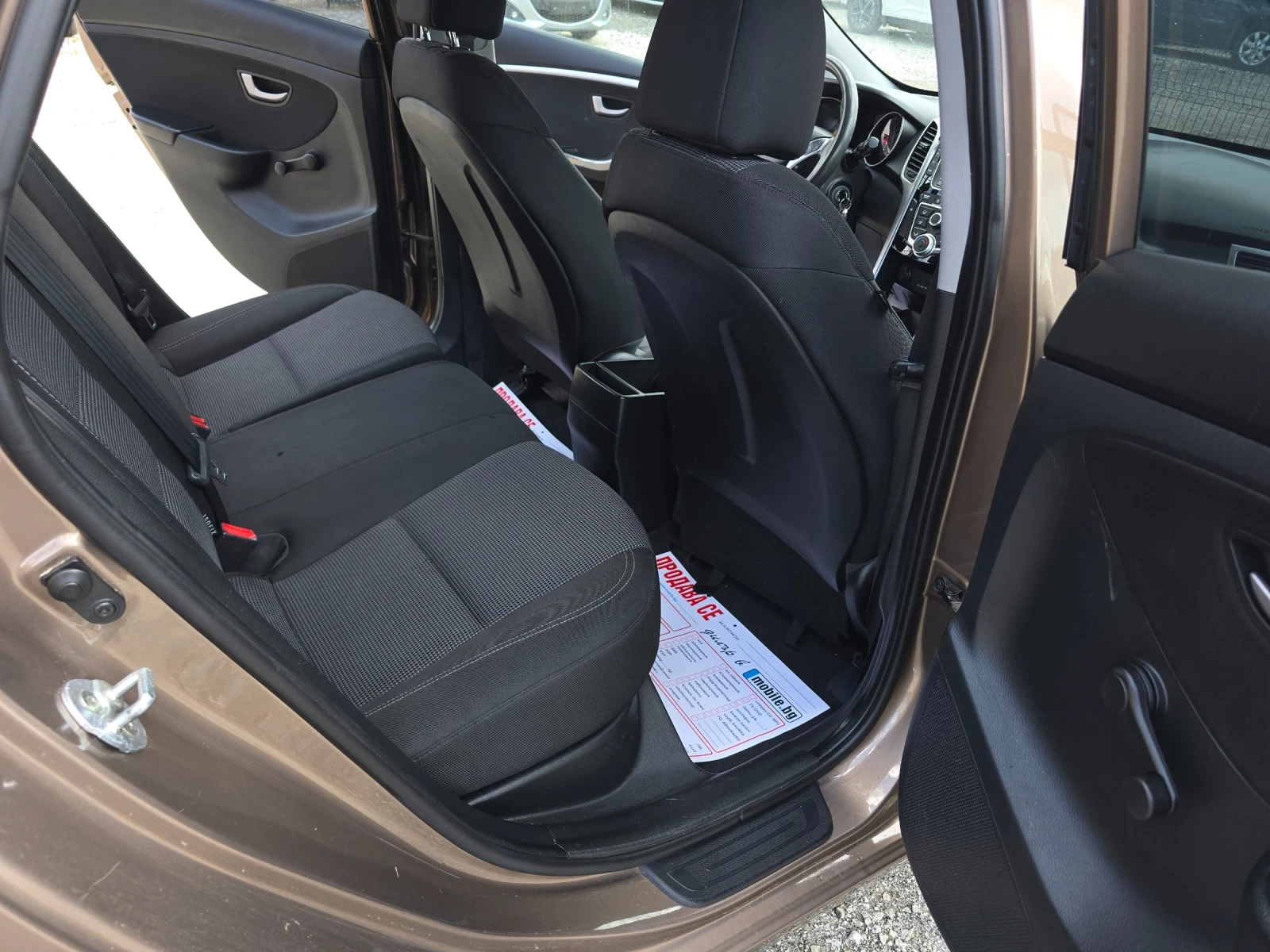 Hyundai I30 1.4, снимка 13 - Автомобили и джипове - 53153220