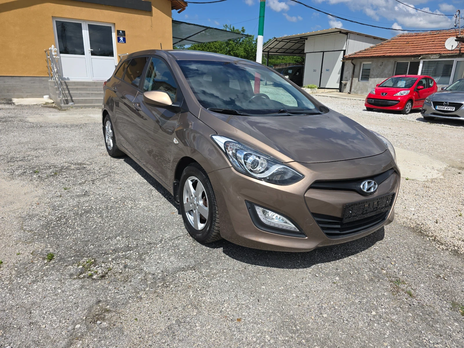 Hyundai I30 1.4, снимка 4 - Автомобили и джипове - 53153220