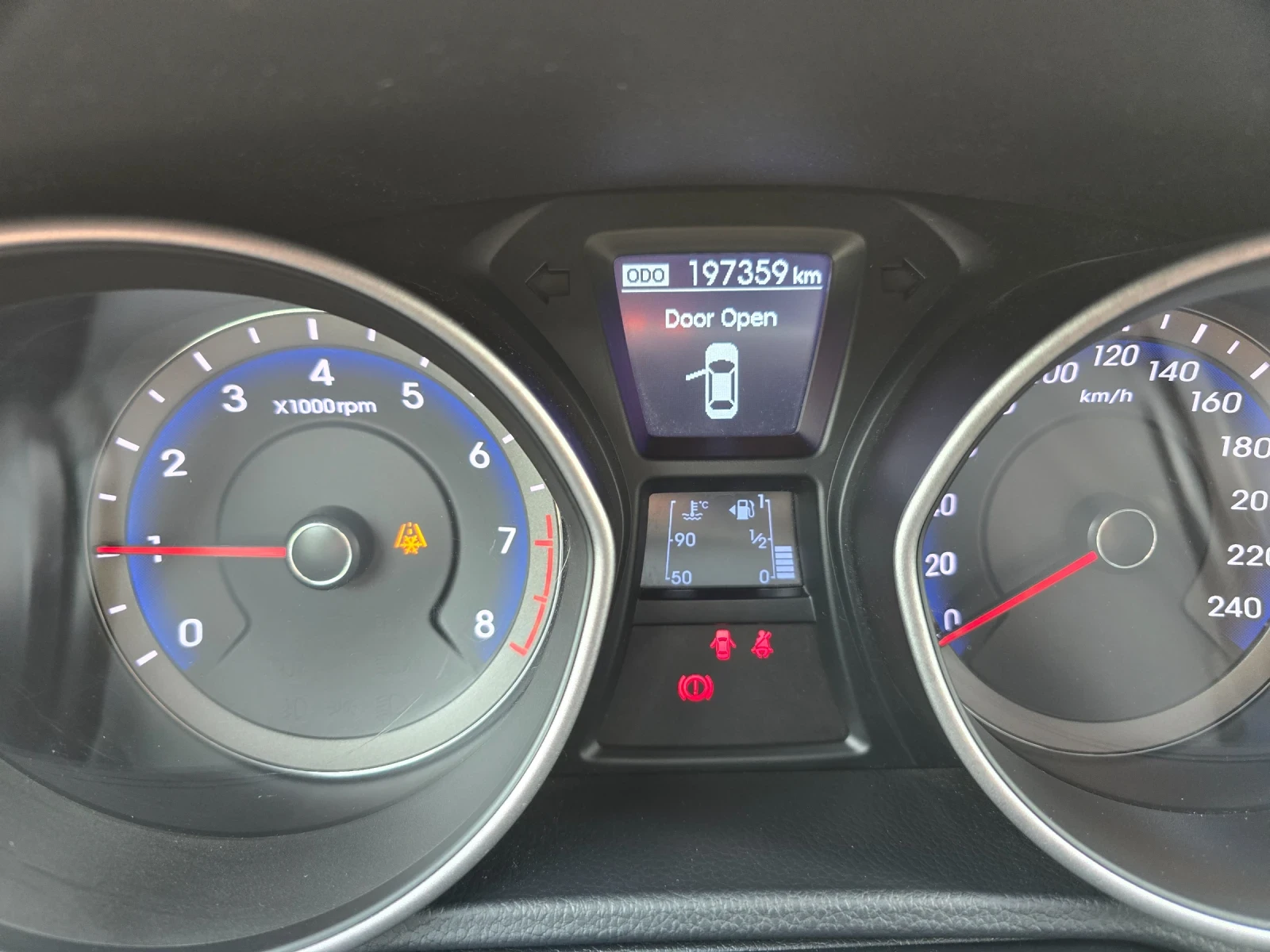 Hyundai I30 1.4 | Mobile.bg � ����������� 12