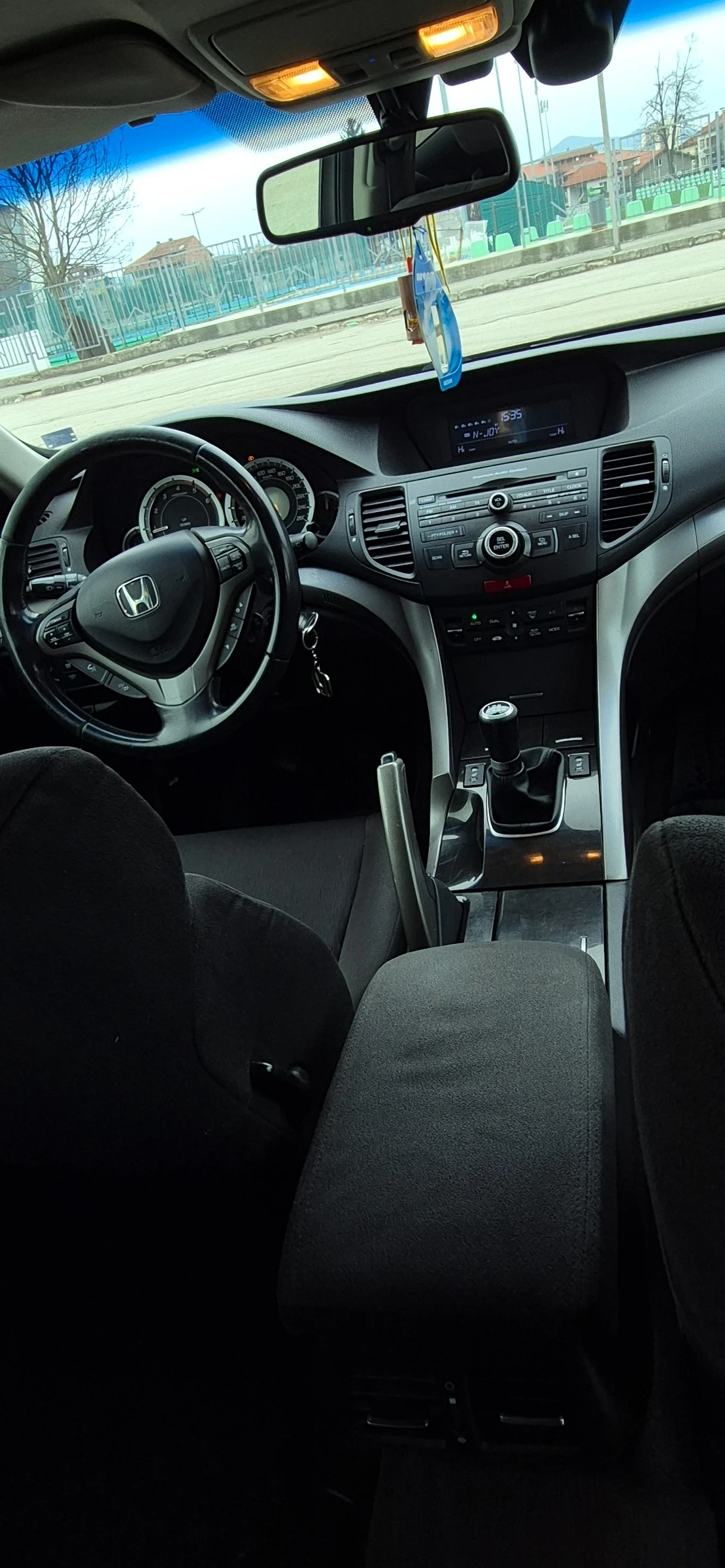 Honda Accord Комби - изображение 9