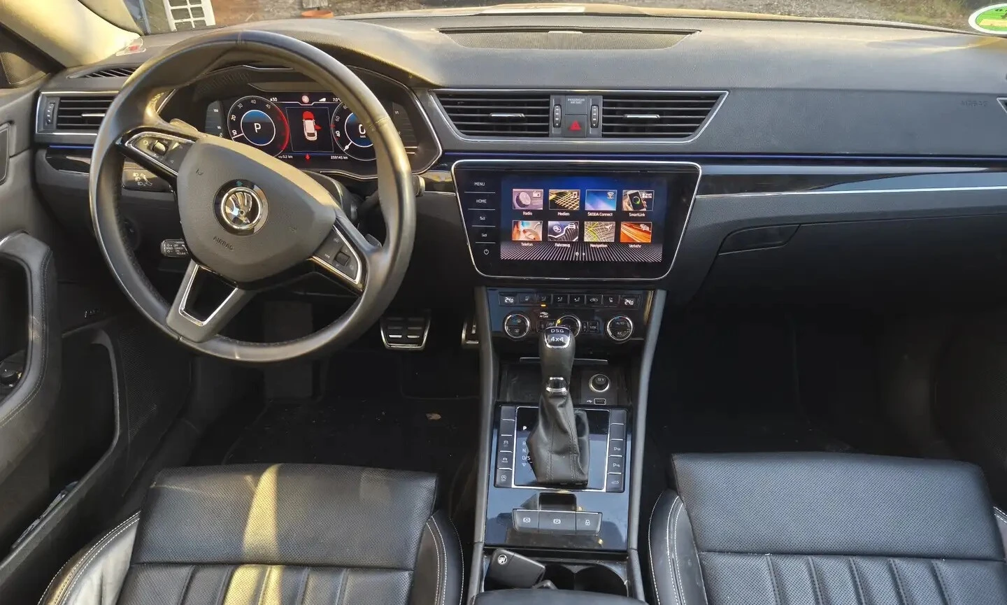 Skoda Superb 2.0 TDI 4x4 L&K ACC Massage KeyGO KAM Pano iCarbg - изображение 7