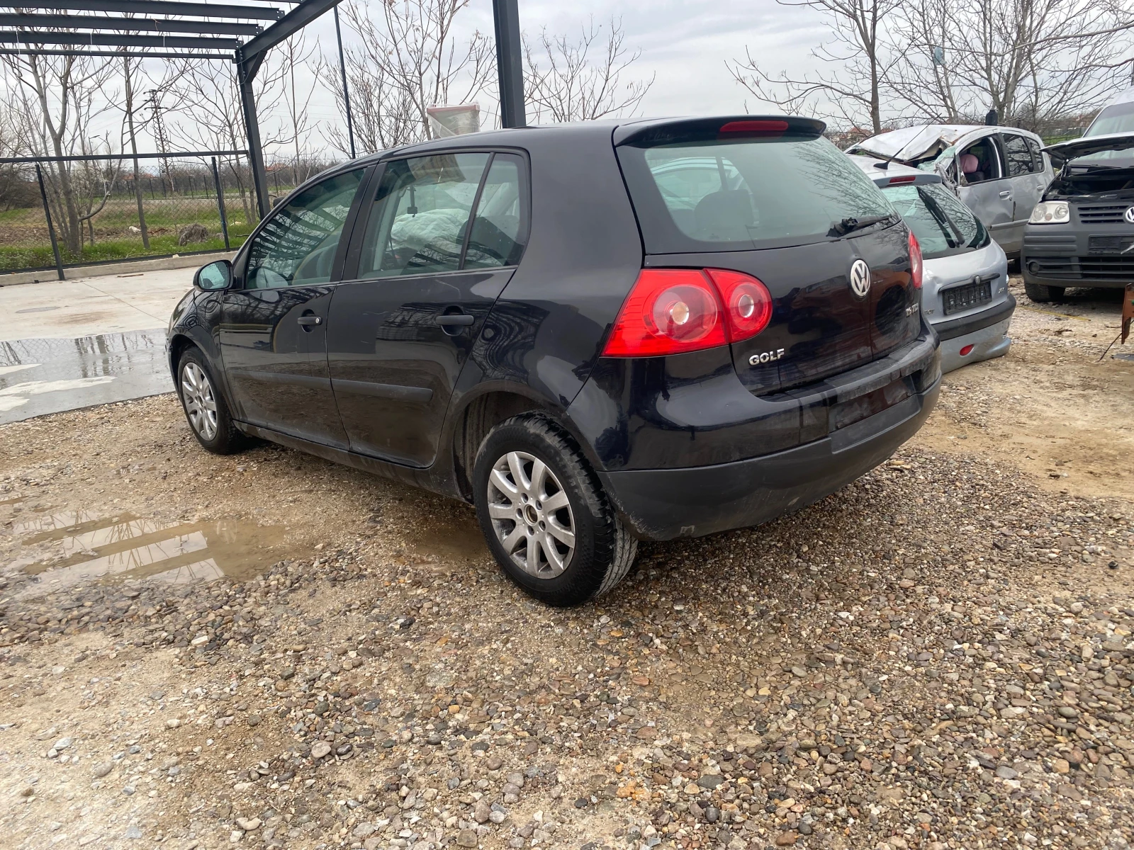 VW Golf 1.9 TDI , снимка 6 - Автомобили и джипове - 54063402