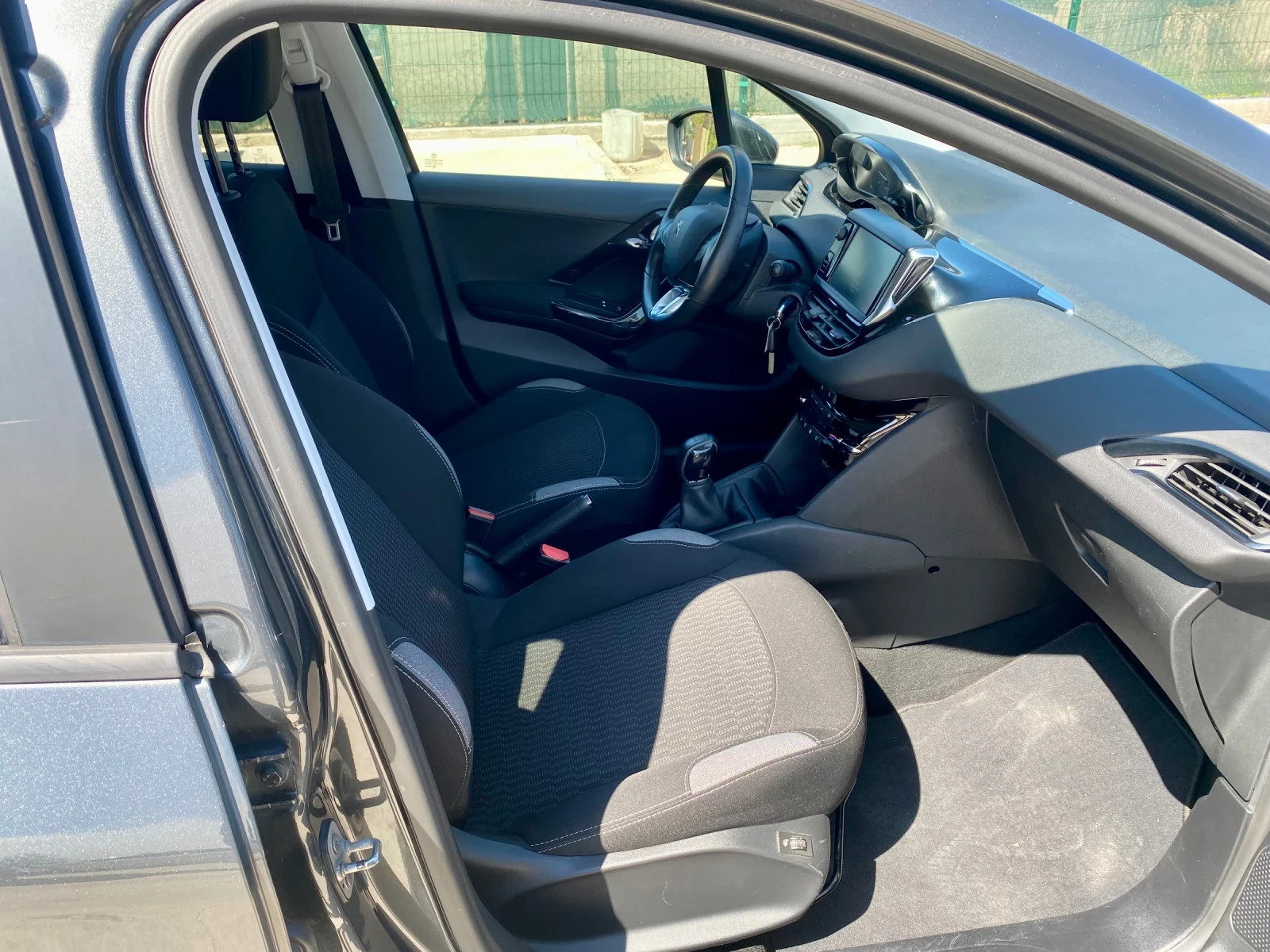 Peugeot 208 1.6 Blue HDI Euro 6 | Mobile.bg � ����������� 12