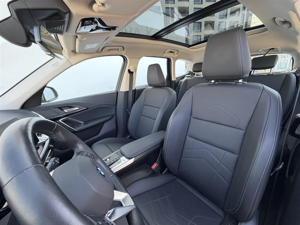 BMW iX1 xDrive30 | Mobile.bg � ����������� 9