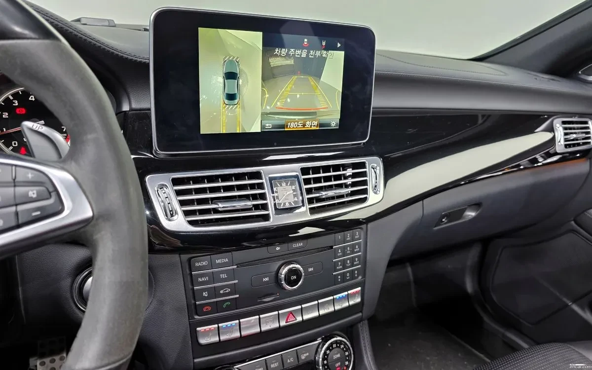 Mercedes-Benz CLS 63 AMG 360 / Подгрев / Обдухване, снимка 15 - Автомобили и джипове - 54724582