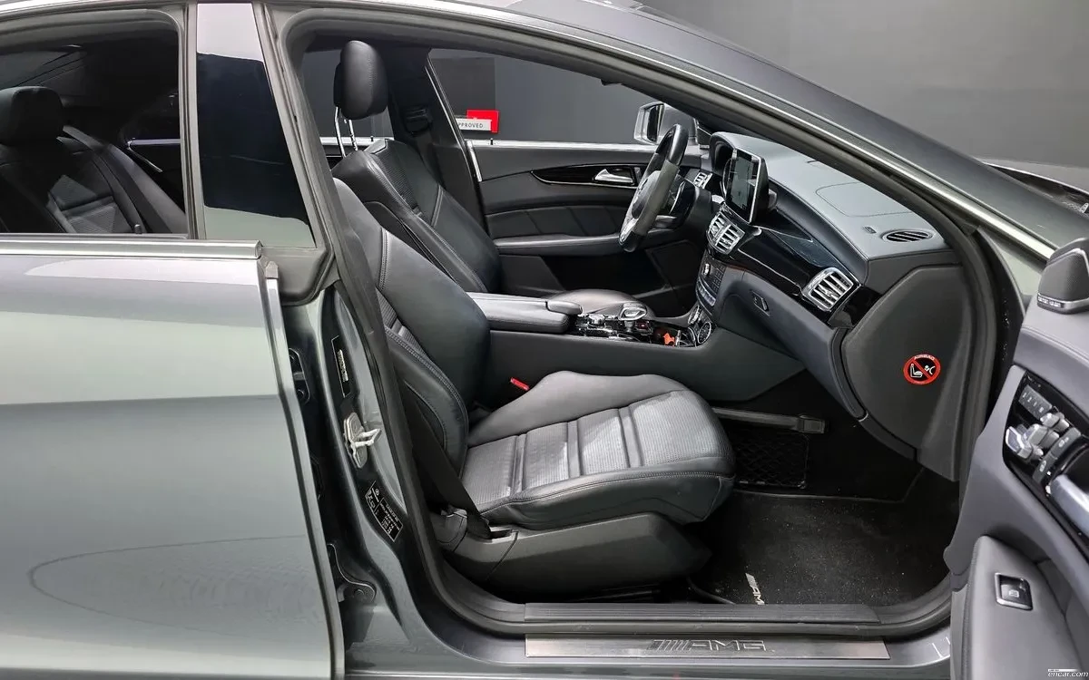 Mercedes-Benz CLS 63 AMG 360 / Подгрев / Обдухване, снимка 10 - Автомобили и джипове - 54724582