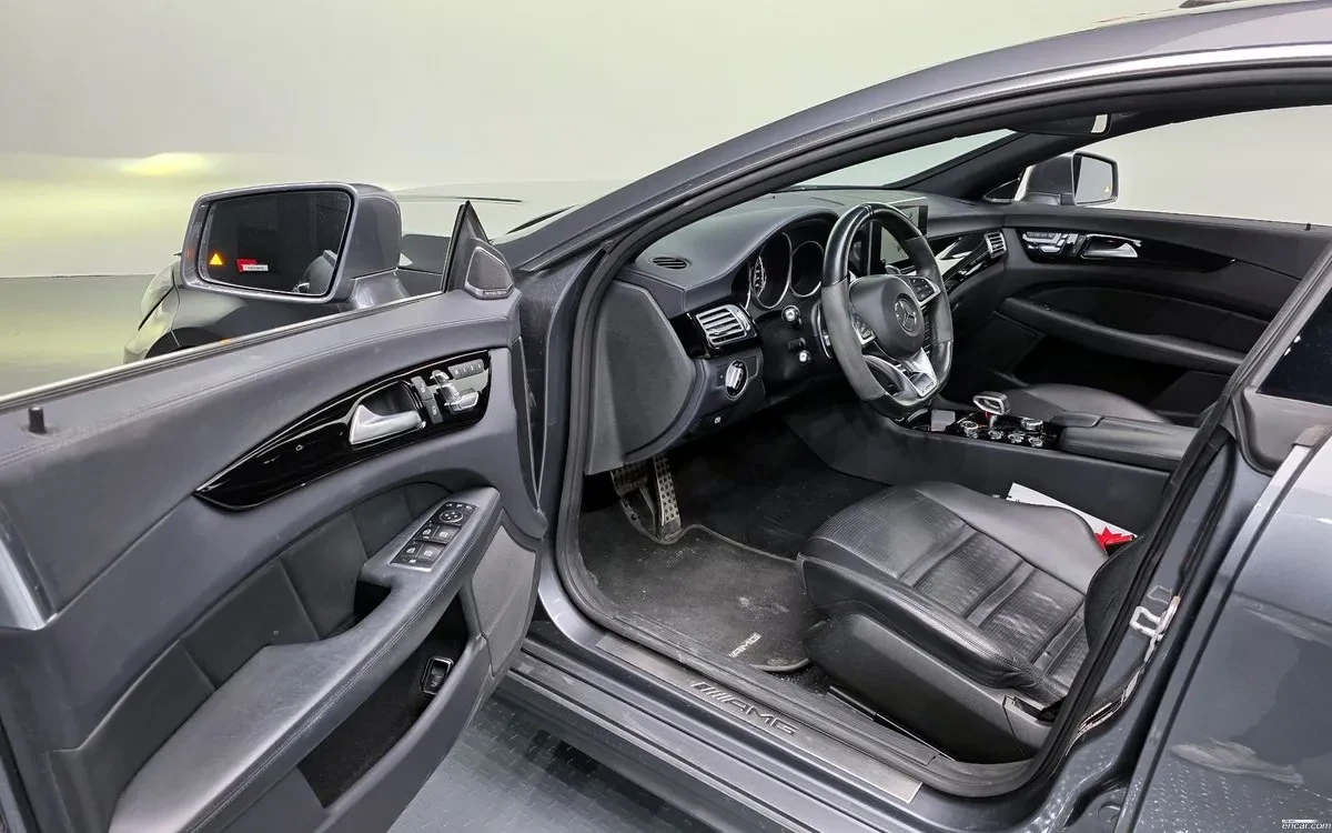 Mercedes-Benz CLS 63 AMG 360 / Подгрев / Обдухване, снимка 11 - Автомобили и джипове - 54724582