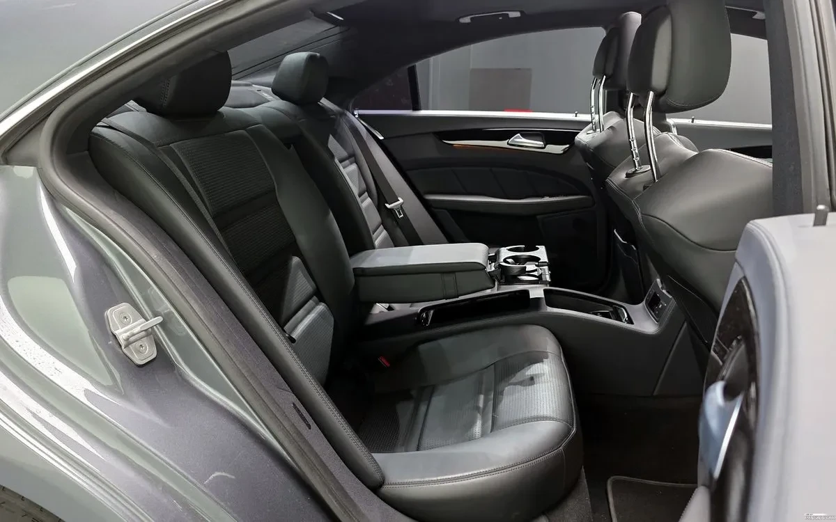 Mercedes-Benz CLS 63 AMG 360 / Подгрев / Обдухване, снимка 12 - Автомобили и джипове - 54724582